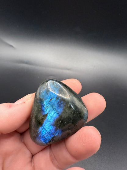 Labradorite Palm Stones 31g -108g