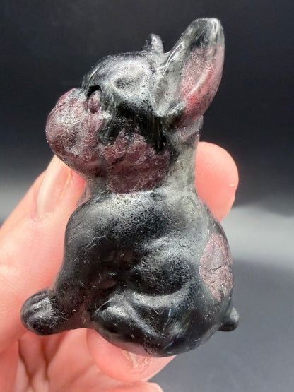 Garnet French Bulldog Carving – 5 cm