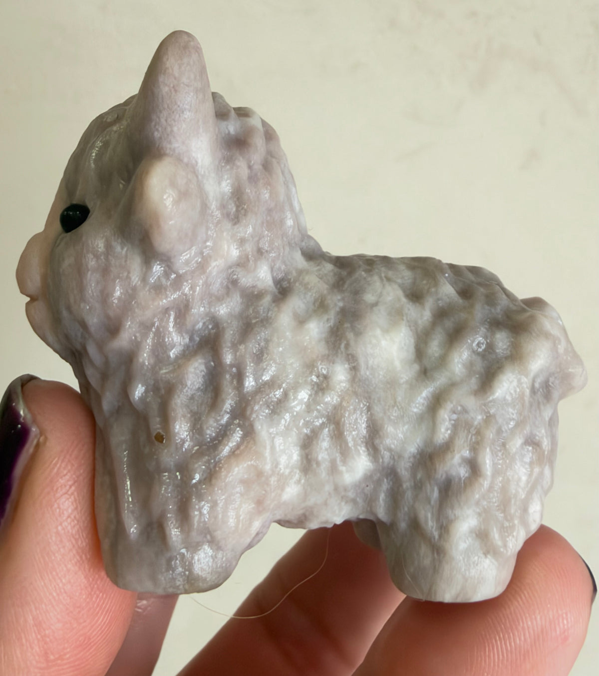 Pink & Cream Highland Cow Carving – 5–6 cm