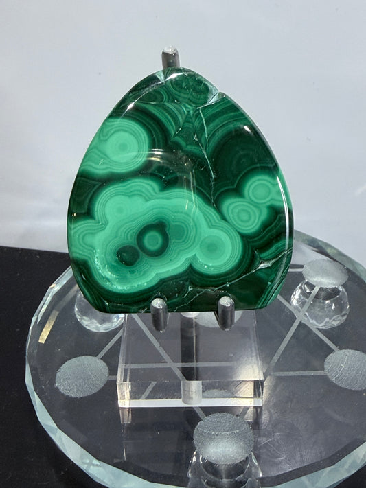 Congo Malachite Freeform With Stand – 5.8cm (C)