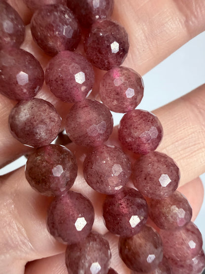 8mm Strawberry Quartz Faceted Bracelet

Love • Joy • Positive Energy