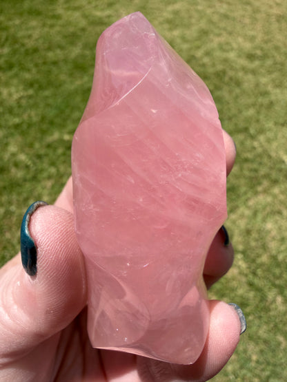 Bright Pink Rose Quartz Flame – 100g