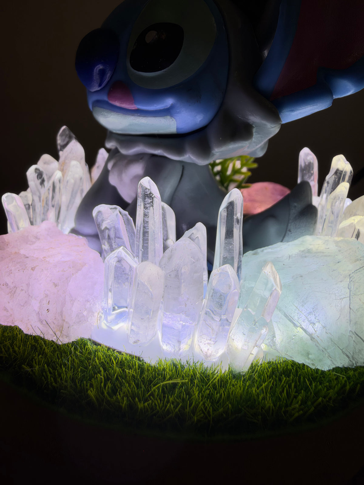 Stitch & Scrump Fluorite Crystal Garden USB Lamp
