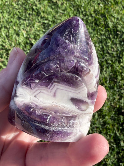 Dream Amethyst Shark Carving 6.4cm | 262g