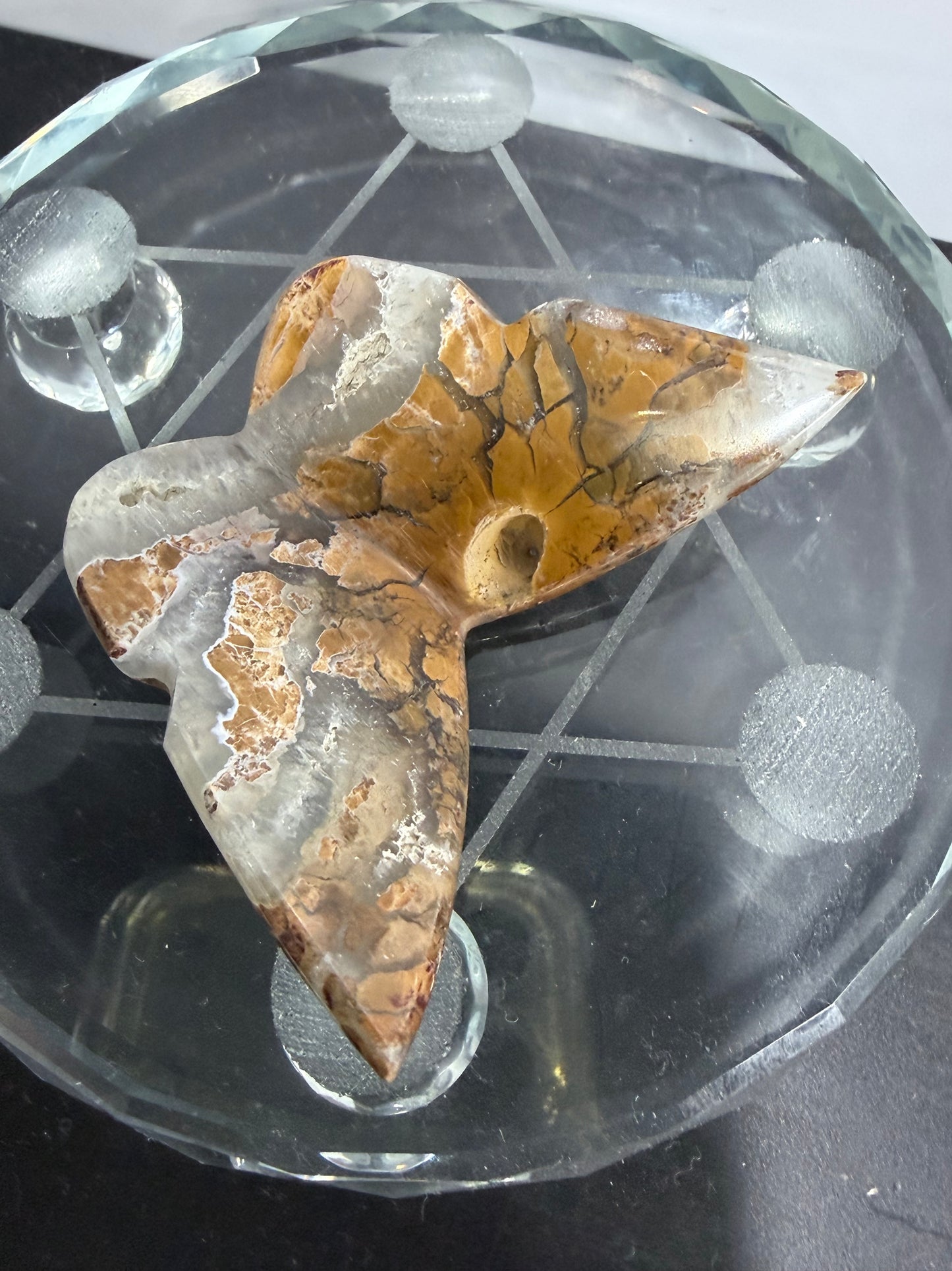 Indonesian Cotton Candy Butterfly Carving – 5cm (A)