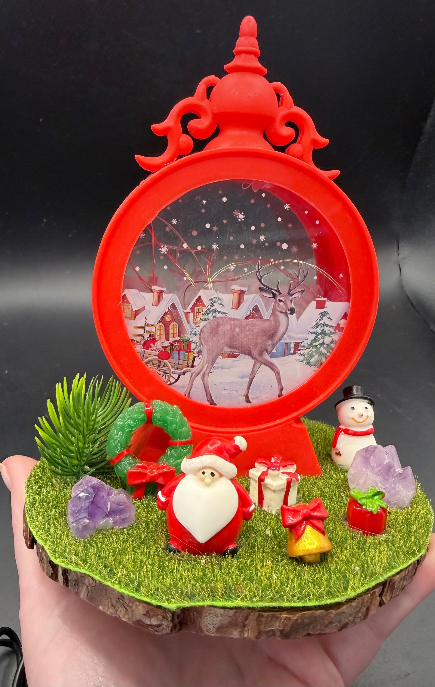 Christmas Lamp – Festive Reindeer Village Scene