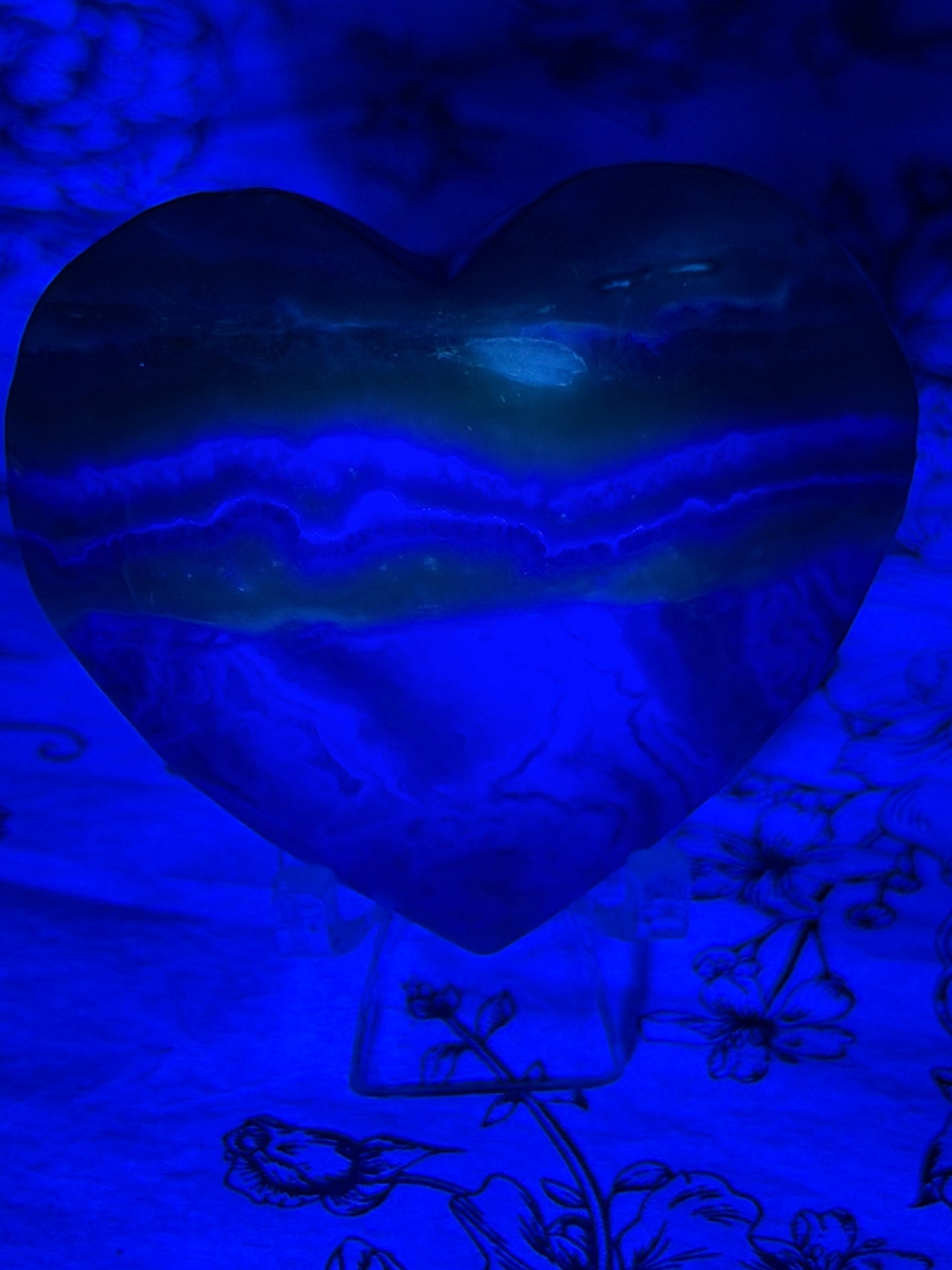 Fluorite in Matrix Heart – UV Reactive 133g | 6.2 x 5.7cm