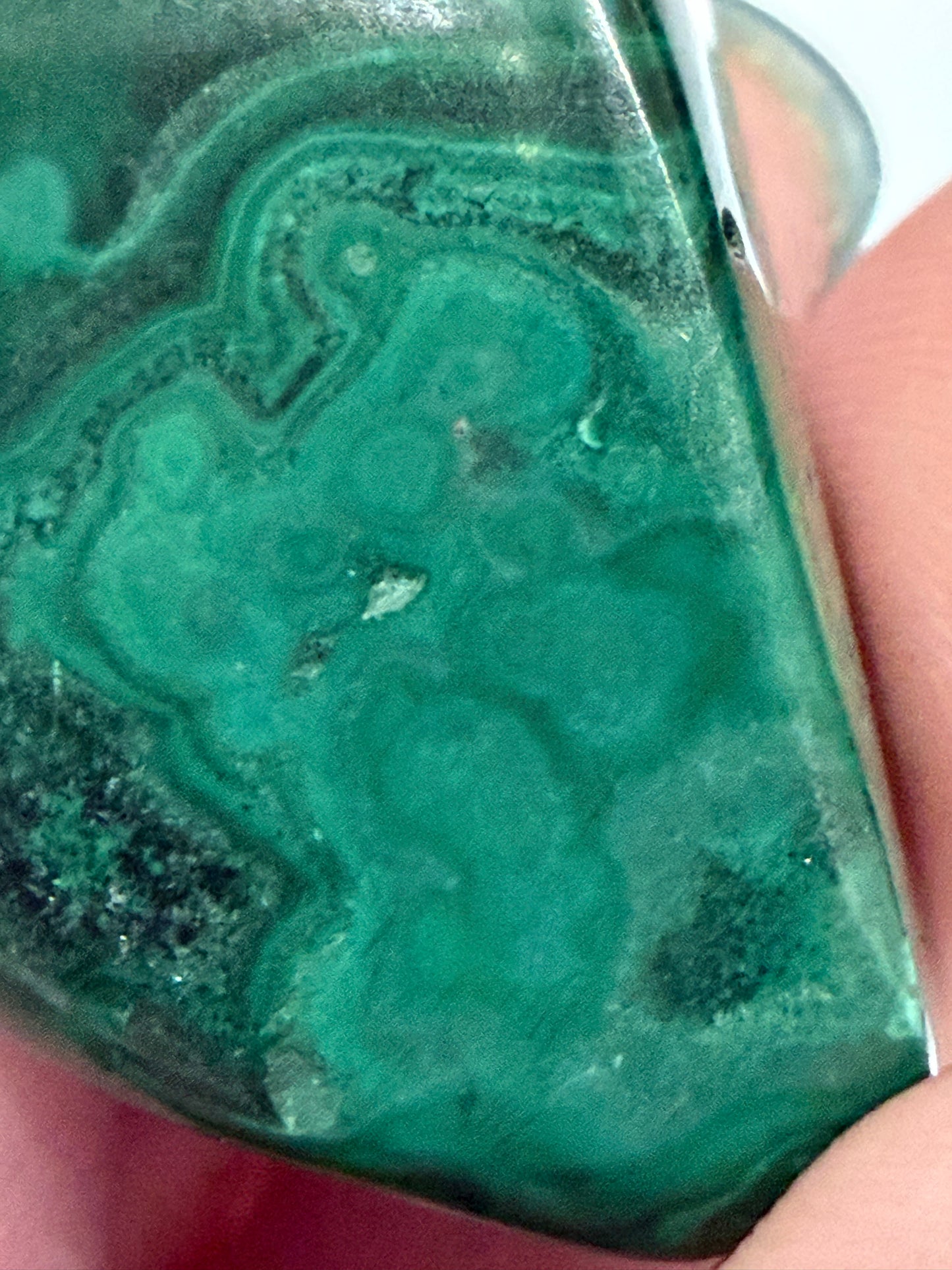 Malachite Polished Tumble Stone – Natural Banded Patterns C -