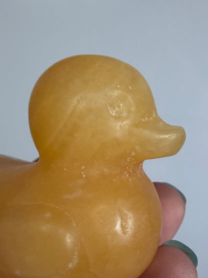 Orange Calcite Duck Carving – 150g 5.5cm