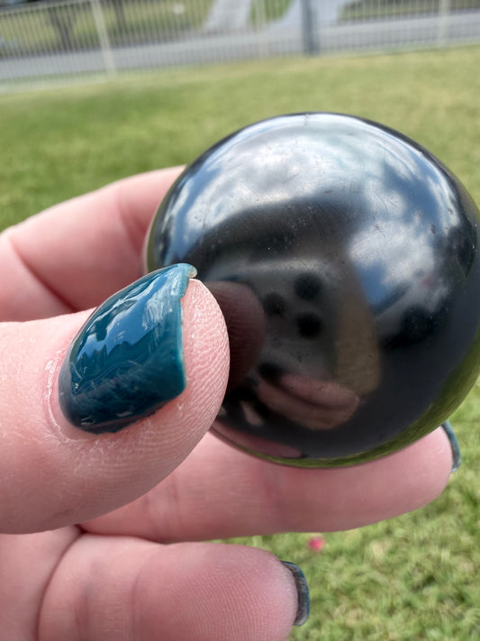 Shungite Sphere – 4.4cm | 105g