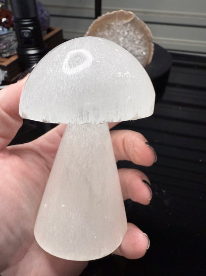 Selenite Mushroom