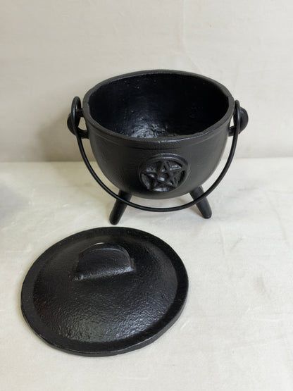 Large Cast Iron Pentacle Cauldron with Lid – Witch & Altar Décor