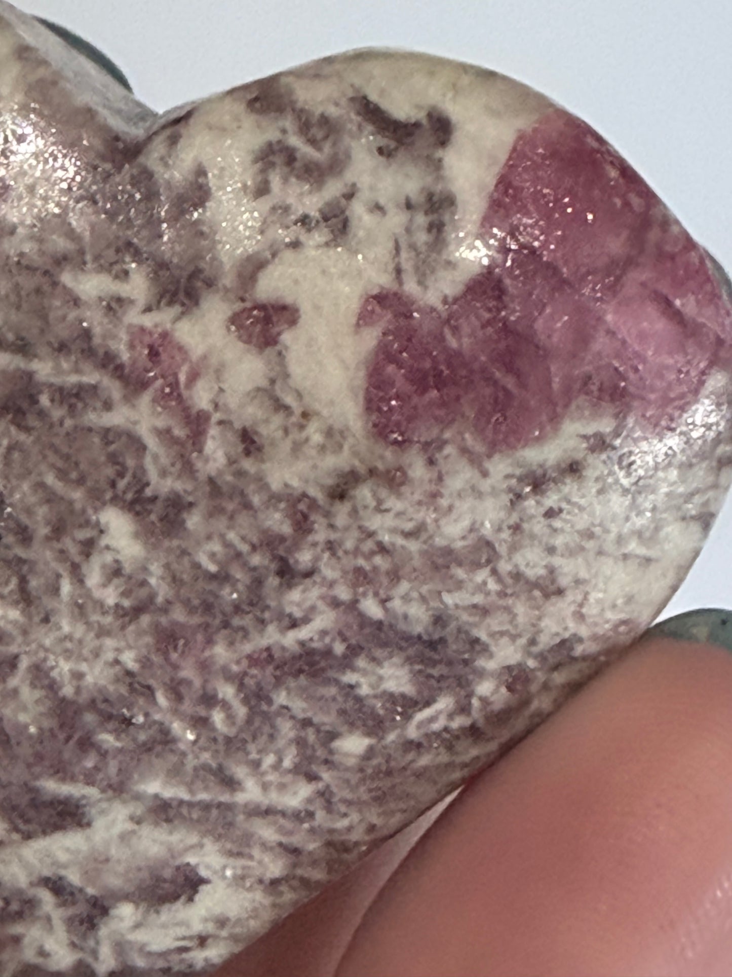 Pink Tourmaline in Matrix Heart A 5cm