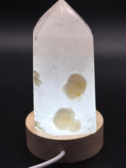 Agate Tower - Crystal wonderland By Lisa