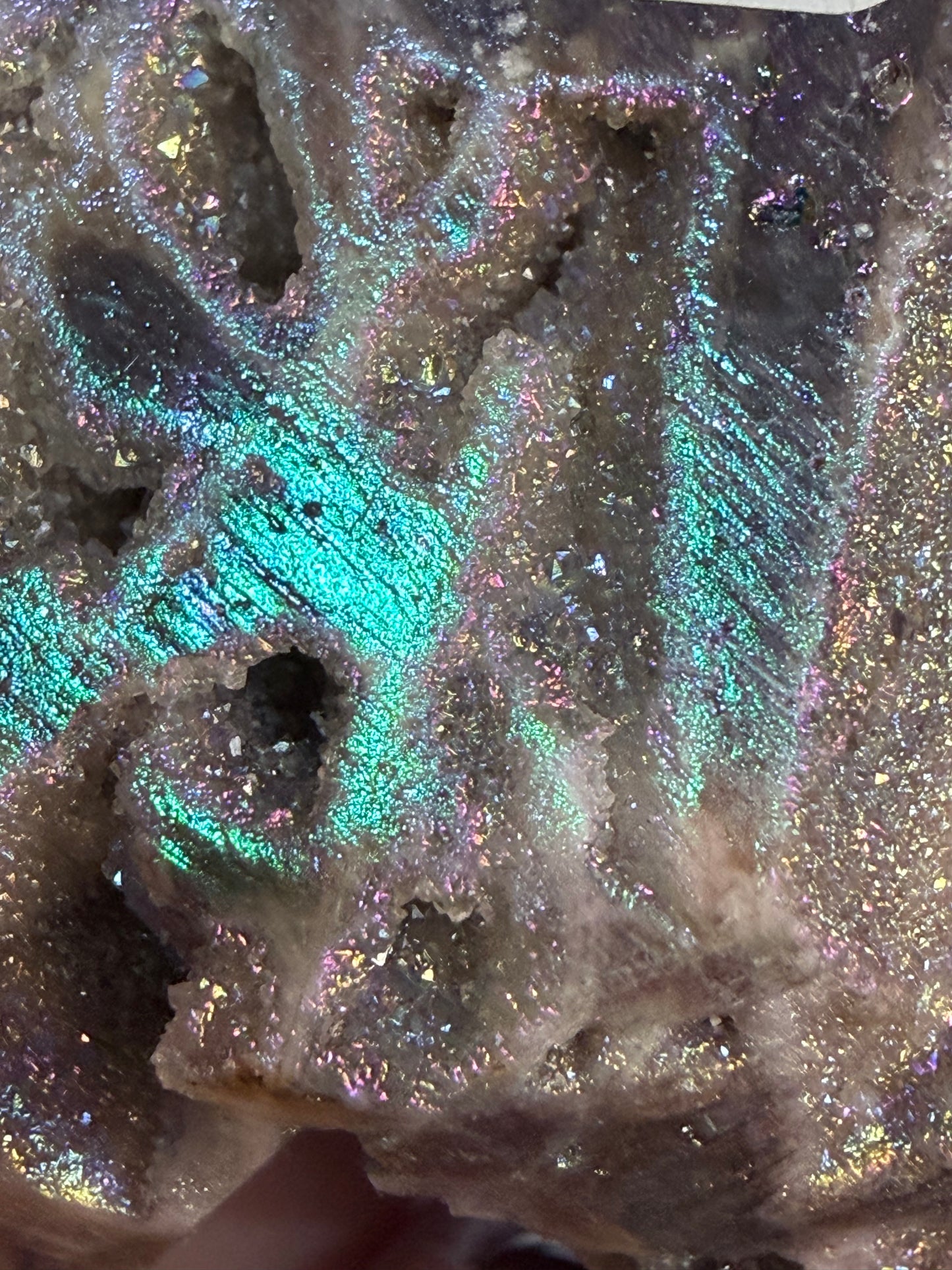 🌈 Aura Sphalerite Druzy Butterfly Carving E