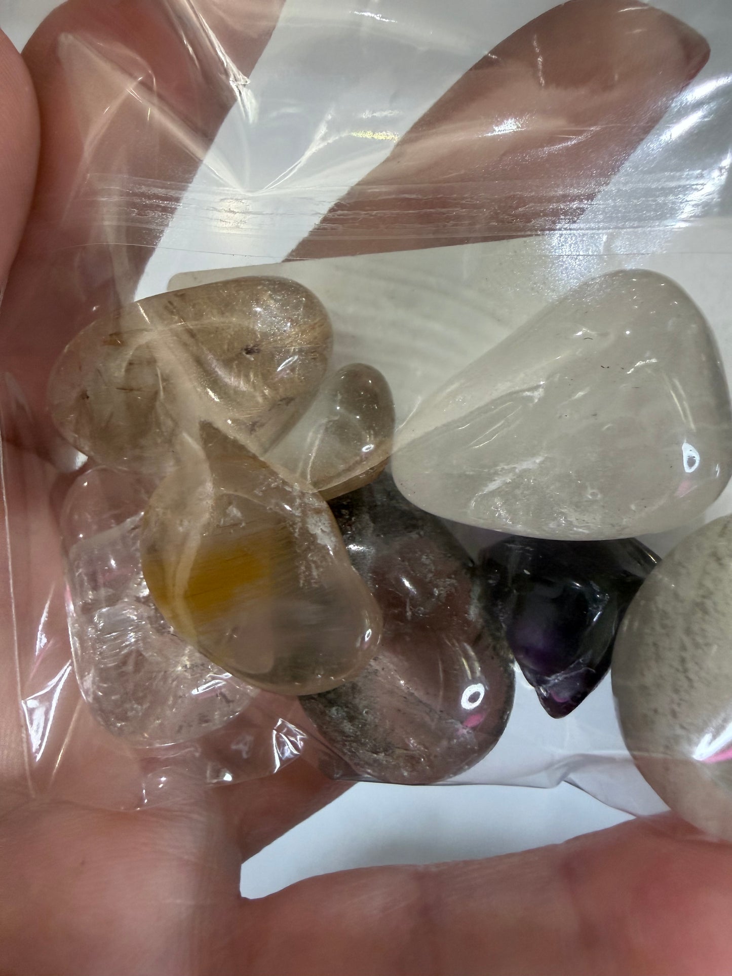Mixed Quartz Tumbles – 50g