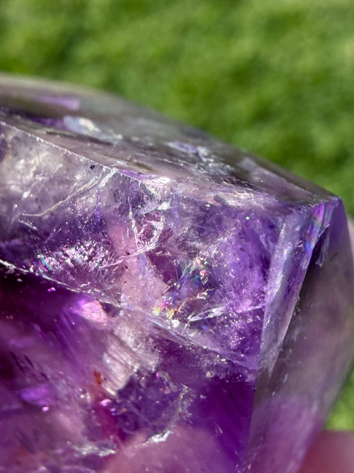 Amethyst Freeform (Deep Purple Tip) – 65g B