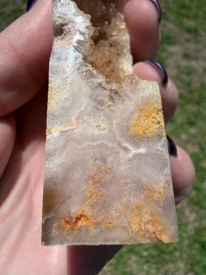 Flower Agate Druzy Tower 12 × 5 cm | 142 g