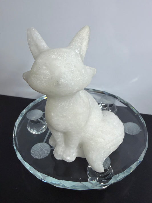 White Calcite Fox Carving – 9 cm