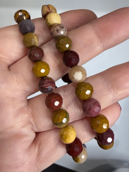 8mm Mookaite Jasper Bracelet

Grounding • Strength • Adventure