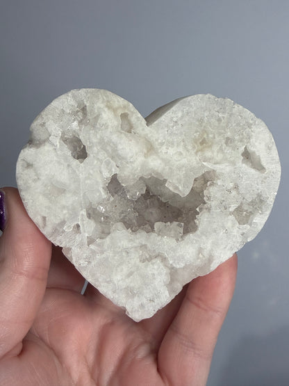 Quartz Druzy Geode Heart Free Standing