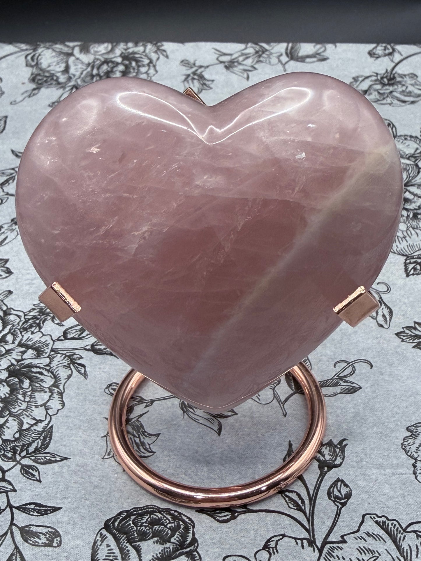 Large Rose Quartz Heart with Stand – Love & Heart Healing (314g | 8.8 × 8.3cm)