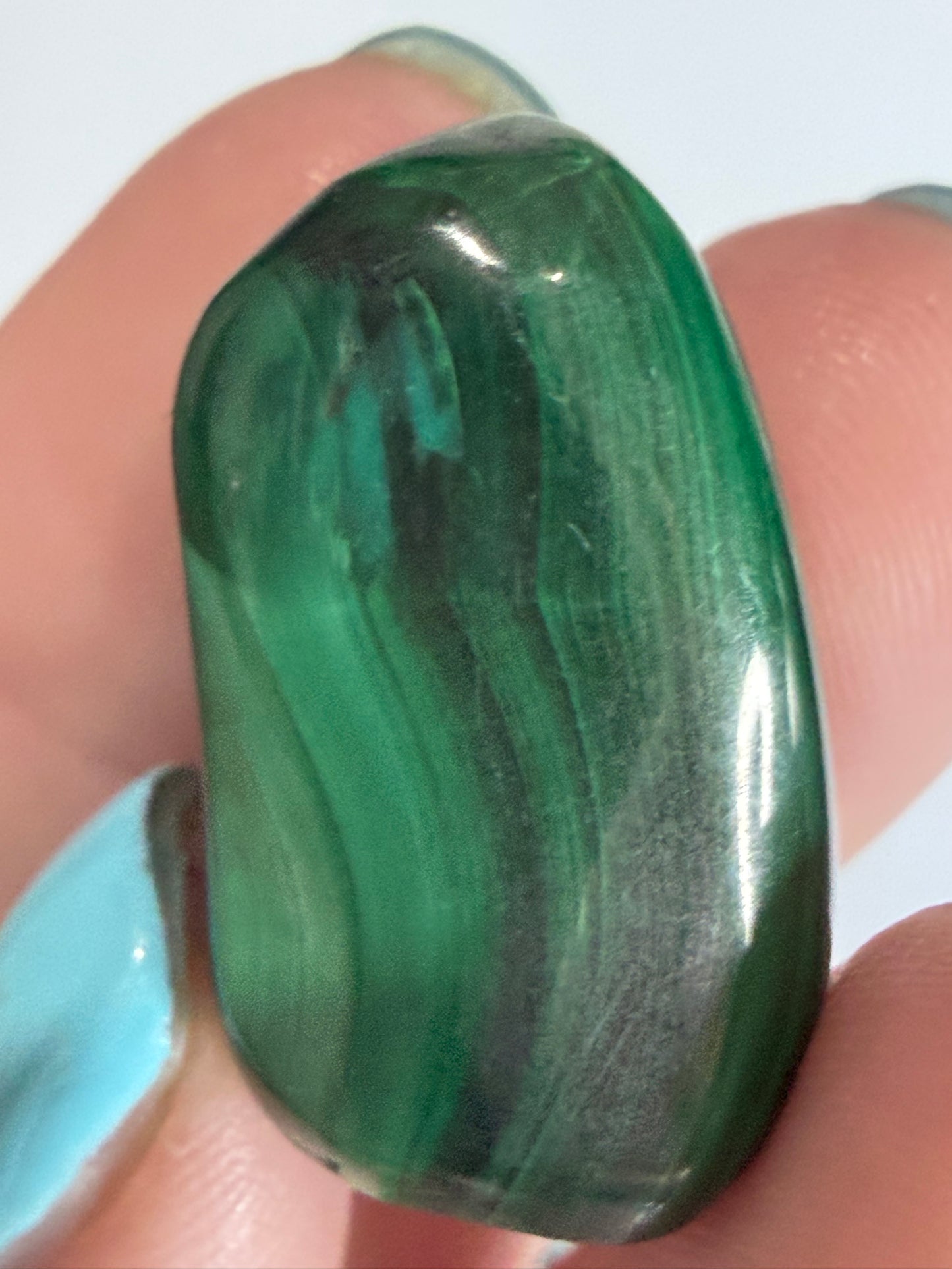 Malachite Tumble Stone – Soft Banded G -