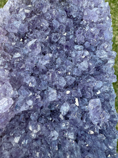 Amethyst Cluster – 855 g