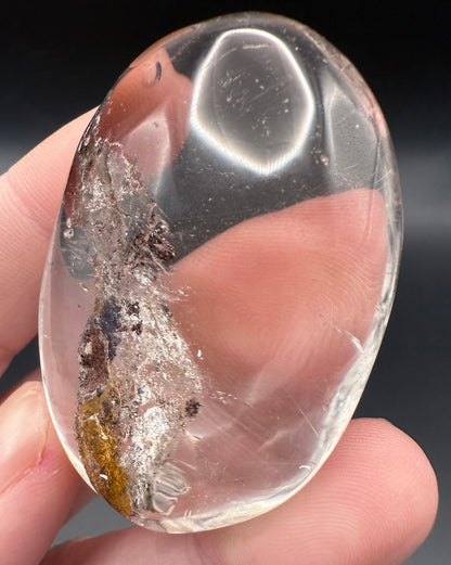 High Quality Garden Quartz (Lodolite) Palm Stone