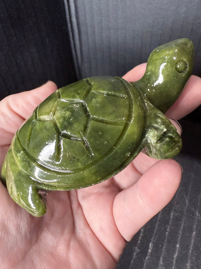 Green Serpentine Turtle | 200g | 10.5 × 6cm