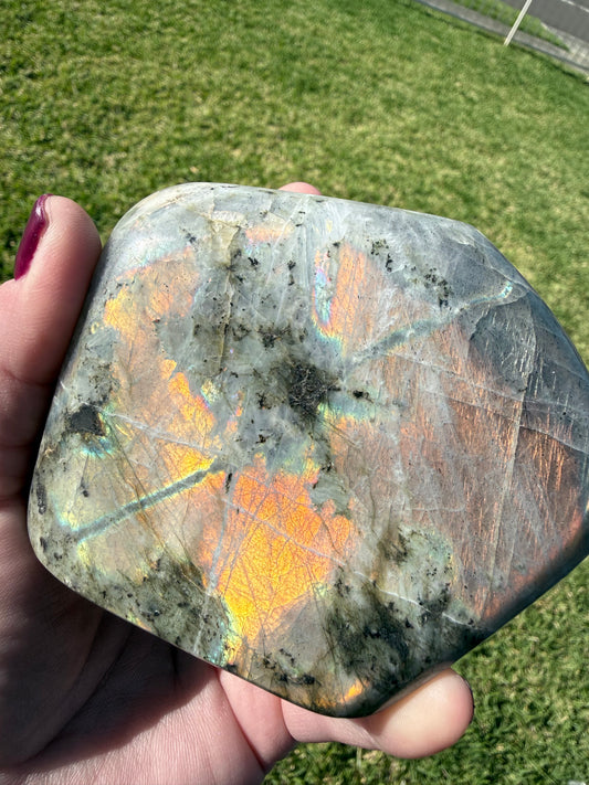 Labradorite Freeform Stunning Flash 550g