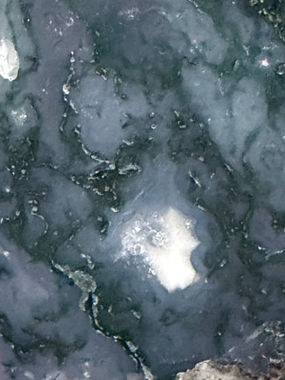 Moss Agate Heart – 130g A - 7.2cm