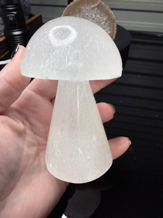 Selenite Mushroom