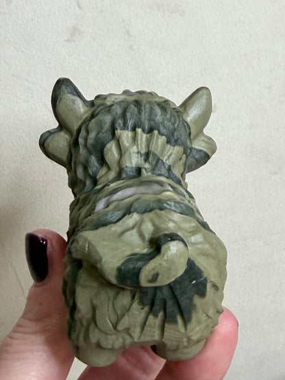 Highland Cow Green Zebra Stone Carving – 8 cm