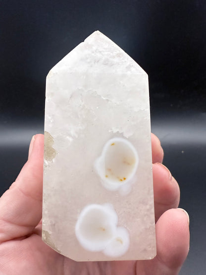Agate Tower - Crystal wonderland By Lisa