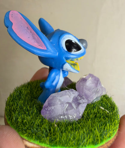 Cheeky Grin Stitch Amethyst Mini Crystal Garden – 4cm