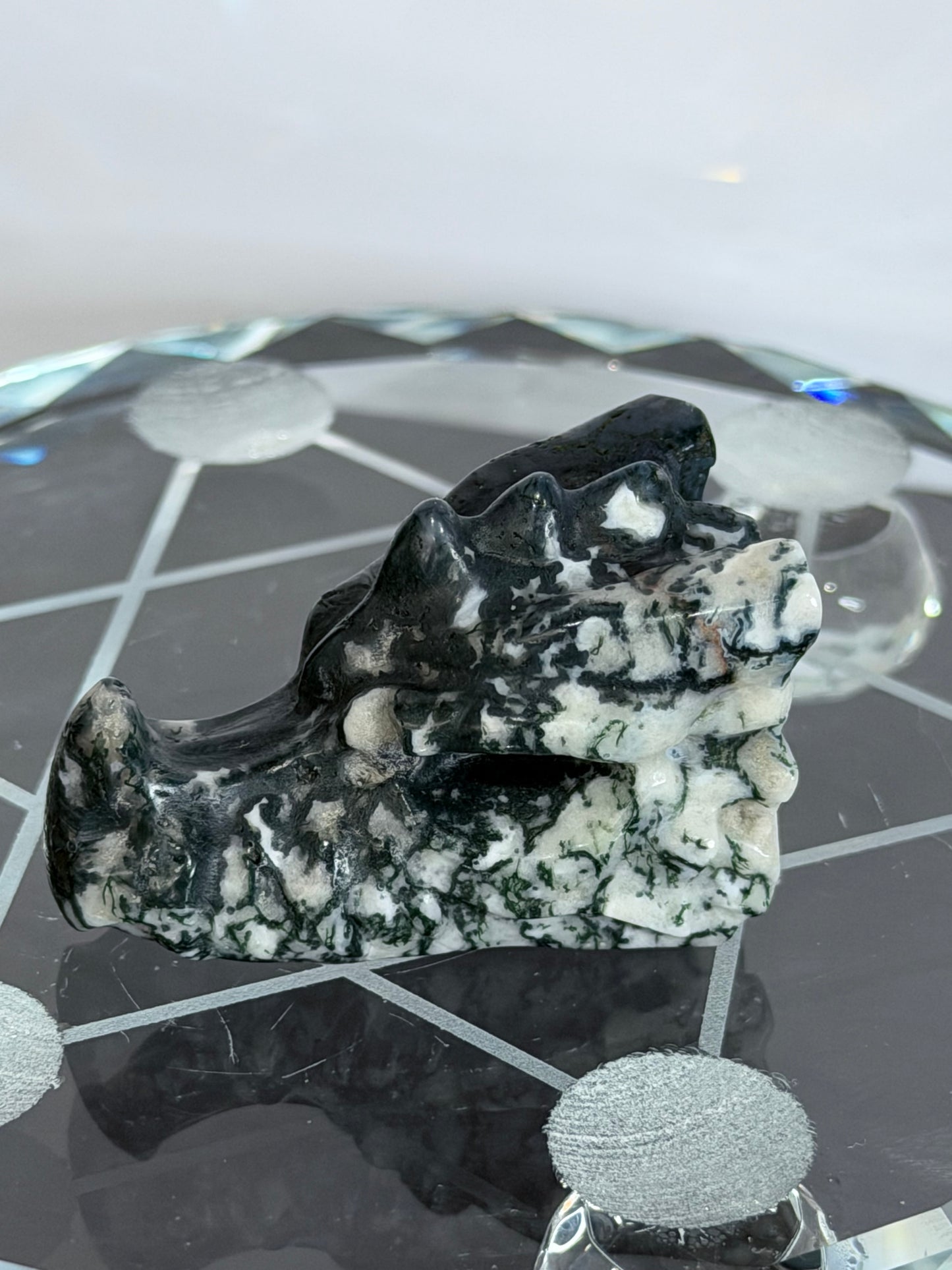 Moss Agate Dragon Head Carving 5cm B -