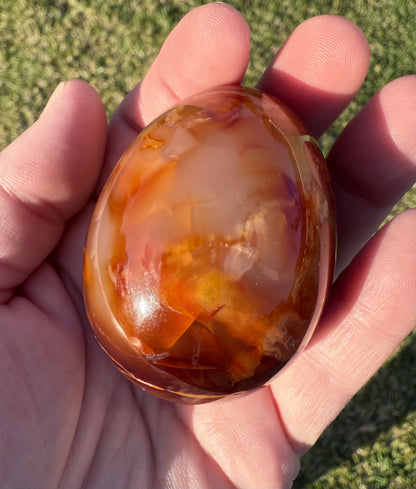 Carnelian Egg – 173 g - Crystal wonderland By Lisa