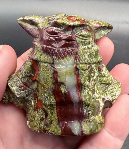 Dragons Blood Stone Baby Yoda – 5.7cm | 150g - Crystal wonderland By Lisa