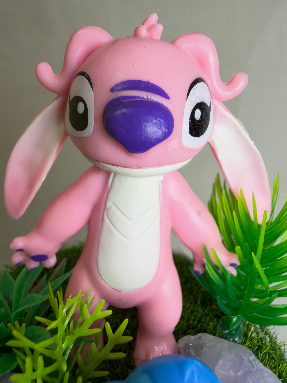Angel & Stitch with Scrump Amethyst Crystal Garden – 6cm