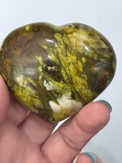Green Opal Heart with Stand – 156g | 6.8cm