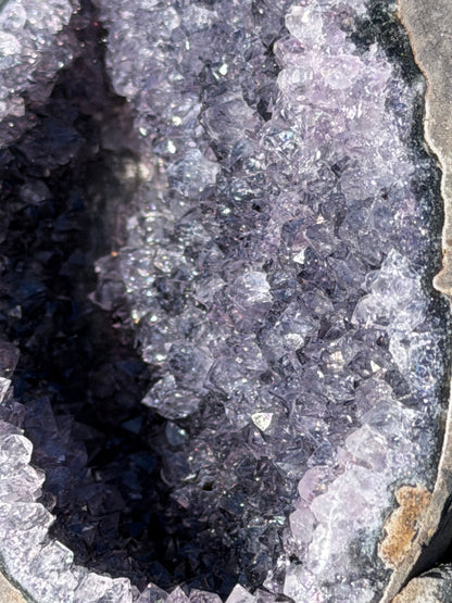 Brazilian Amethyst Druzy Cave – 984g B