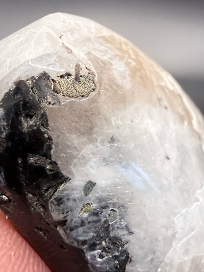 Rainbow Moonstone Heart (White Labradorite) with Black Tourmaline & Silver Mica – 5cm (50–60g)