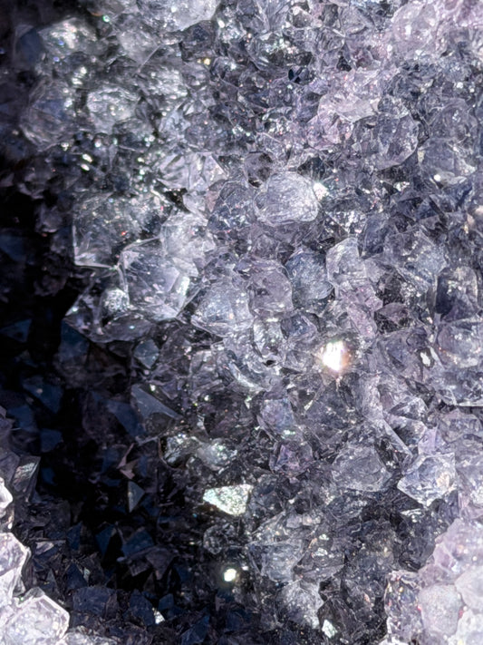 Brazilian Amethyst Druzy Cave – 984g B