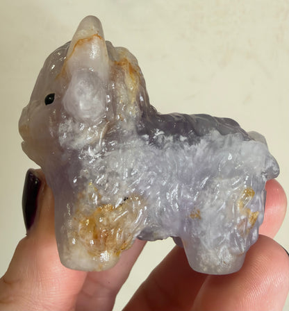 Highland Cow Purple Fluorite Carving – 5–6 cm