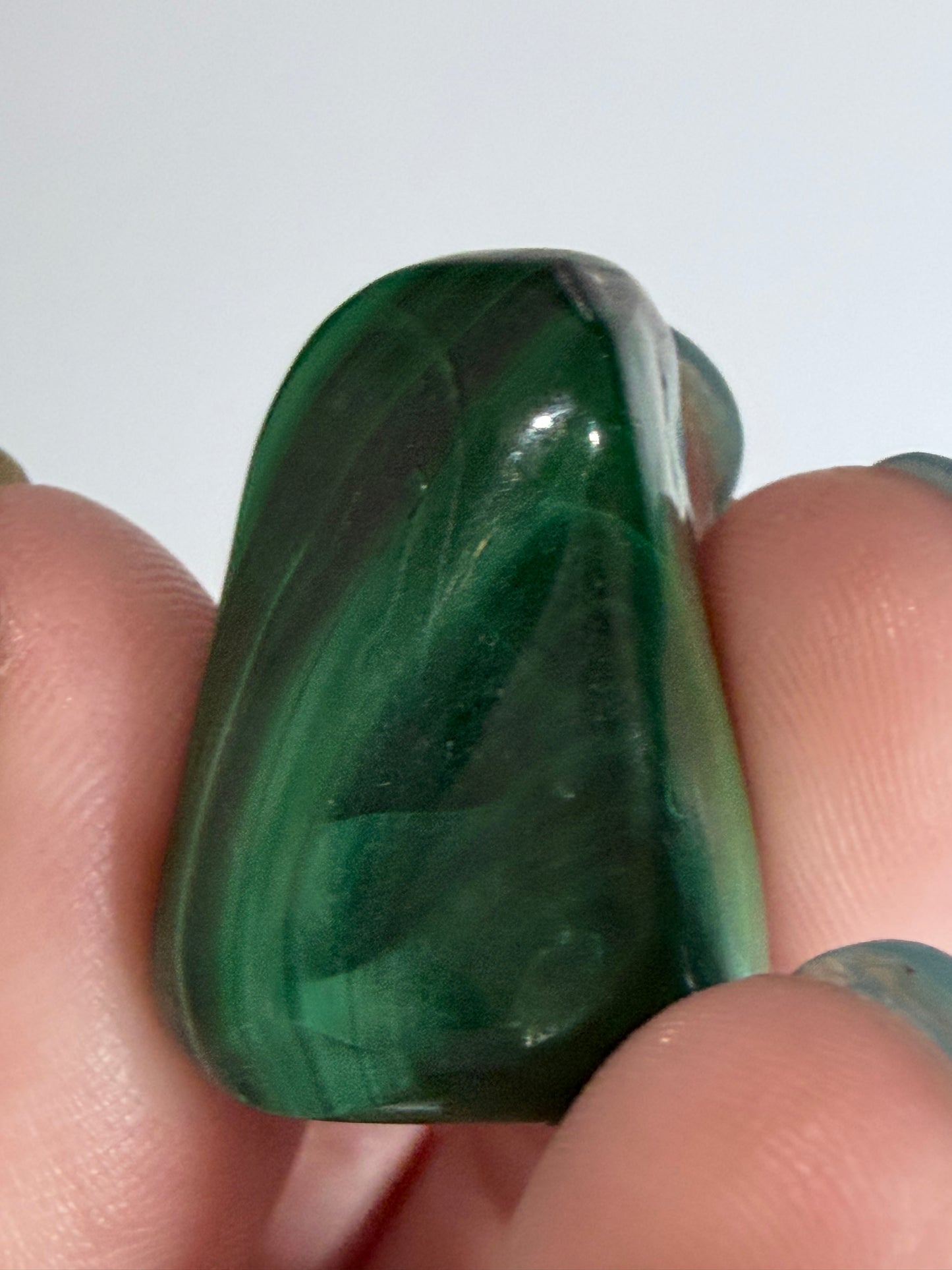 Malachite Tumble Stone – Soft Banded G -