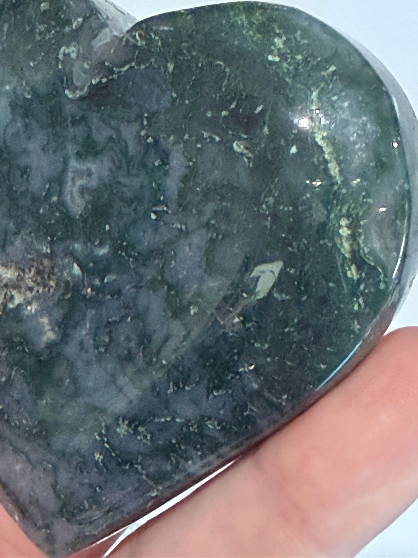 Moss Agate Heart – 130g A - 7.2cm