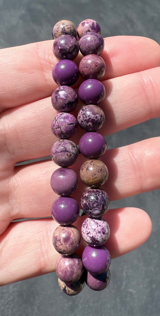 Phosphosiderite 8mm Bracelet - Crystal wonderland By Lisa