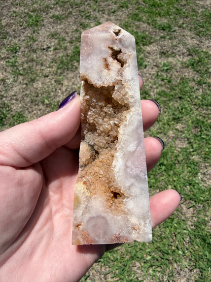 Flower Agate Druzy Tower 12 × 5 cm | 142 g