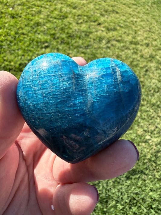 Blue Apatite Heart – 170g | 6.3 x 5.2cm